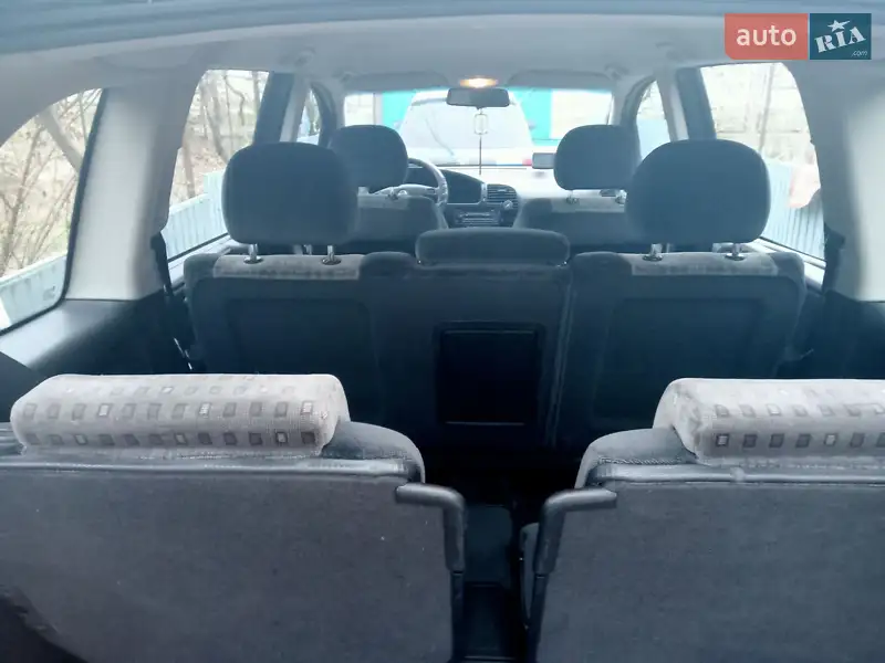 Мінівен Opel Zafira 2001 в 