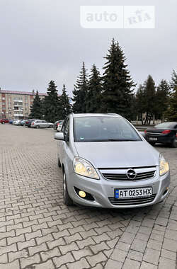 Минивэн Opel Zafira 2011 в Ивано-Франковске