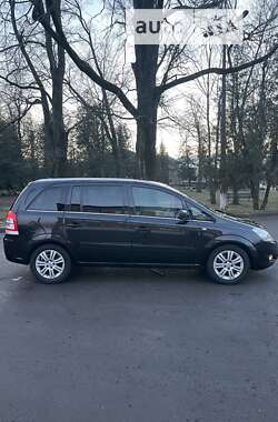 Минивэн Opel Zafira 2012 в Заречном