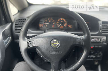 Мінівен Opel Zafira 2000 в Шепетівці