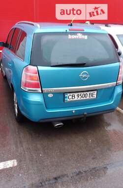 Мінівен Opel Zafira 2005 в Чернігові