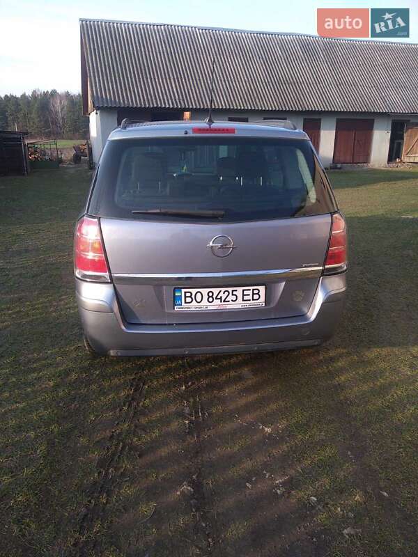 Мінівен Opel Zafira 2006 в Кременці
