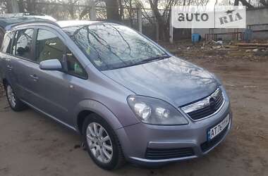 Мінівен Opel Zafira 2005 в Калуші