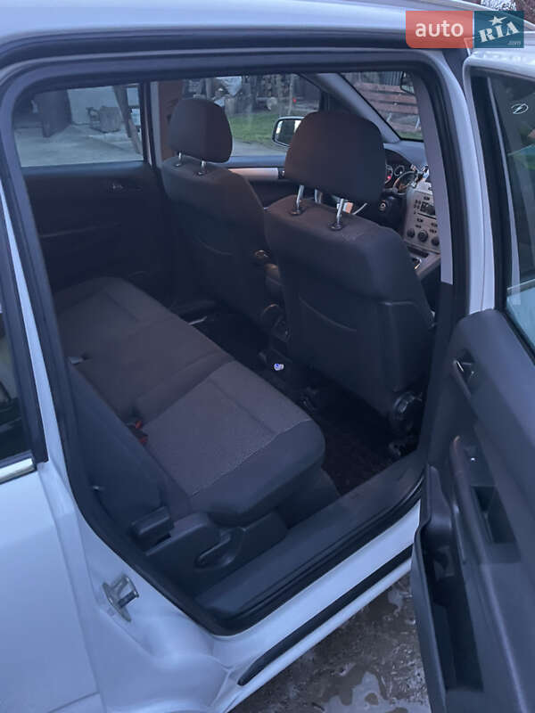 Минивэн Opel Zafira 2009 в Стрые