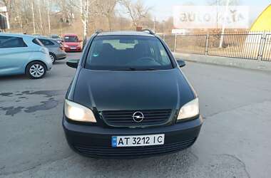 Минивэн Opel Zafira 2002 в Калуше