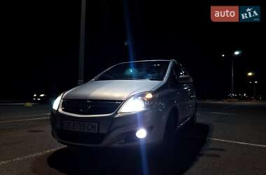 Минивэн Opel Zafira 2009 в 