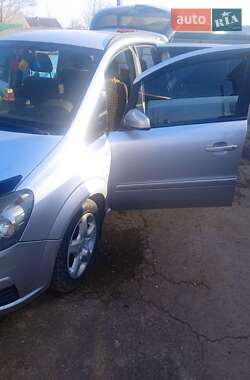 Минивэн Opel Zafira 2006 в Хмельнике