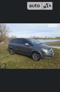 Мінівен Opel Zafira 2010 в Надвірній