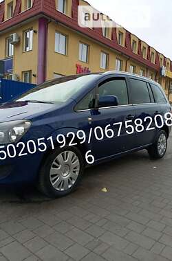 Мінівен Opel Zafira 2010 в Луцьку