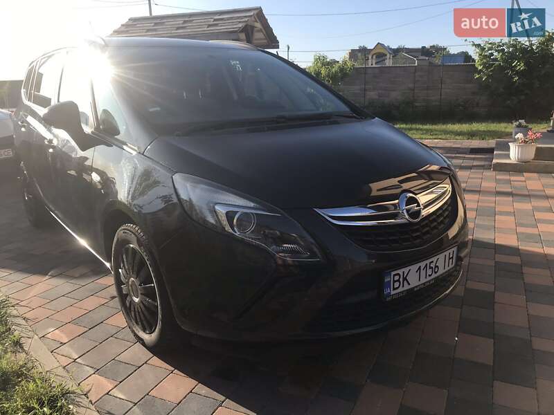 Мінівен Opel Zafira 2014 в Рівному