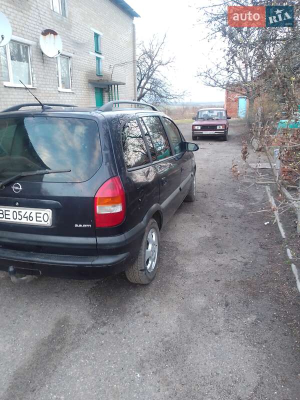 Мінівен Opel Zafira 2003 в Миколаєві