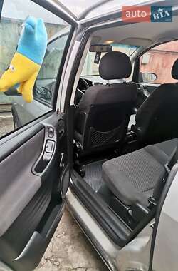 Минивэн Opel Zafira 2003 в Павлограде