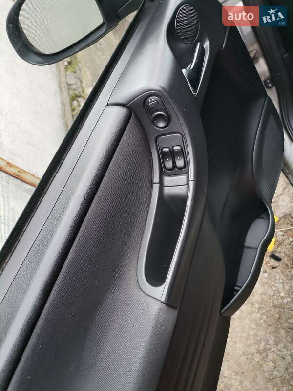 Мінівен Opel Zafira 2003 в Запоріжжі