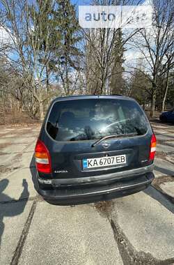 Минивэн Opel Zafira 2002 в Киеве