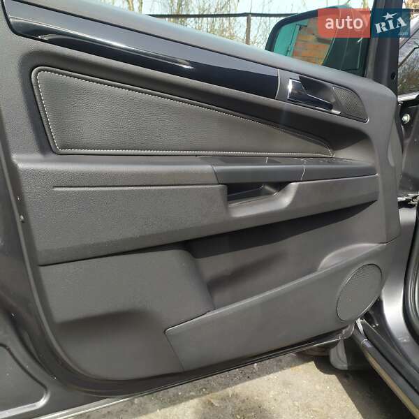 Мінівен Opel Zafira 2011 в Харкові
