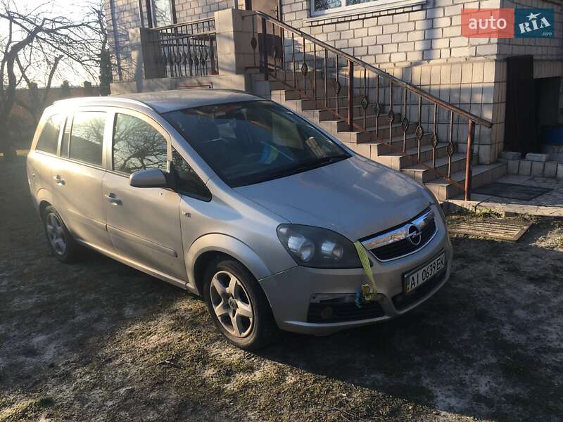 Минивэн Opel Zafira 2007 в 
