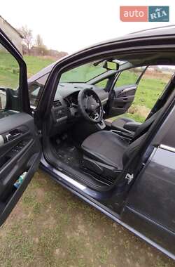 Мінівен Opel Zafira 2010 в 