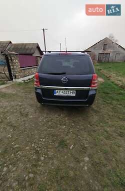 Мінівен Opel Zafira 2010 в 