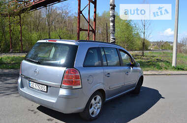 Минивэн Opel Zafira 2007 в Черновцах