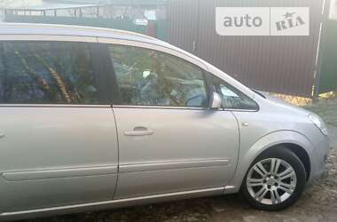 Минивэн Opel Zafira 2008 в Гостомеле