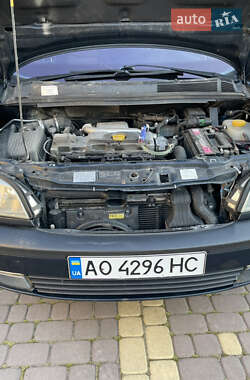 Мінівен Opel Zafira 2002 в 