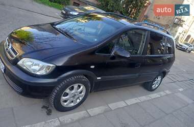 Минивэн Opel Zafira 2003 в Городенке