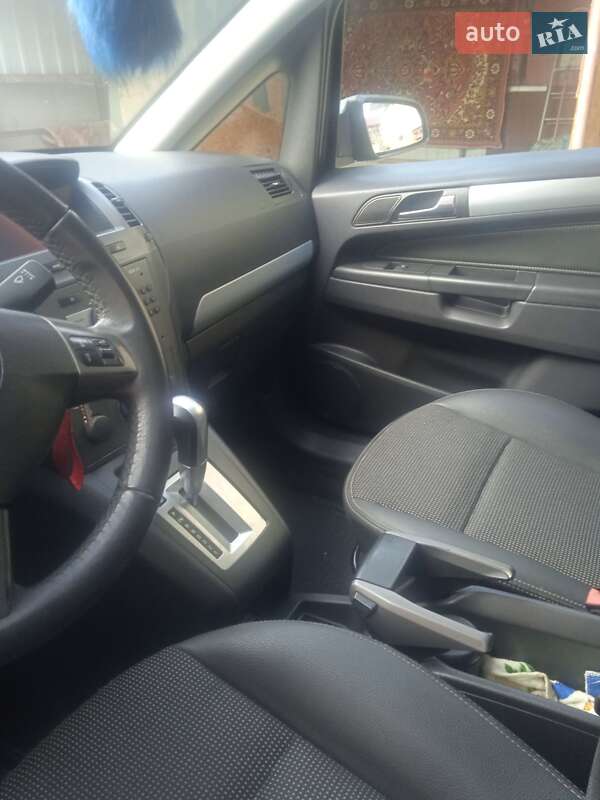 Мінівен Opel Zafira 2007 в Кропивницькому
