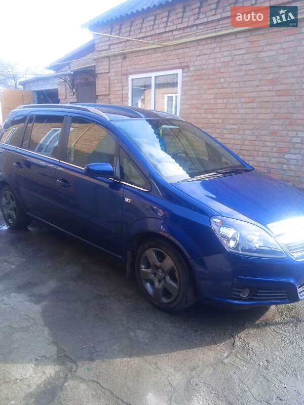 Мінівен Opel Zafira 2007 в Кропивницькому