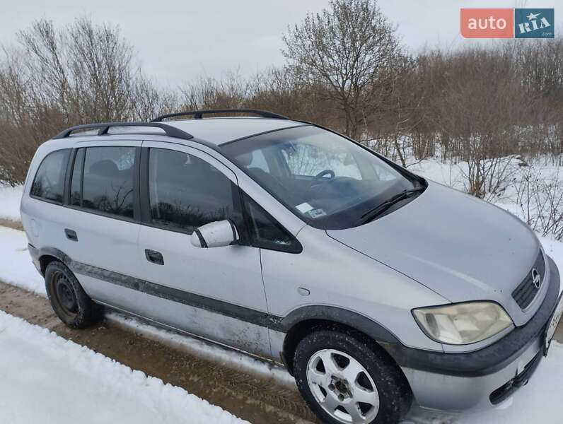 Opel Zafira 2002