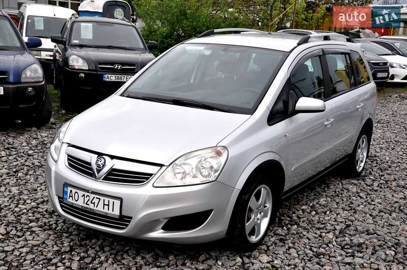 Минивэн Opel Zafira 2009 в Львове