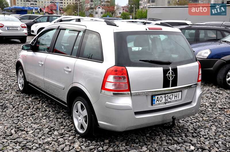 Минивэн Opel Zafira 2009 в Львове