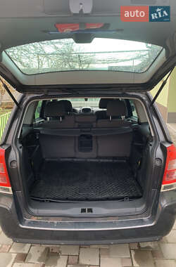 Минивэн Opel Zafira 2013 в 