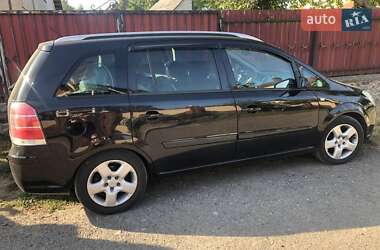 Минивэн Opel Zafira 2006 в Киеве