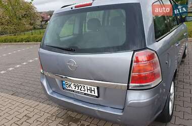 Минивэн Opel Zafira 2007 в Луцке