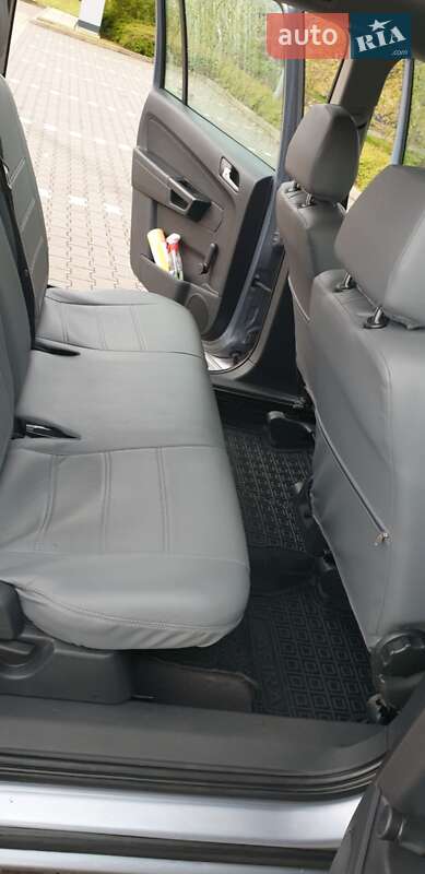 Мінівен Opel Zafira 2007 в Луцьку