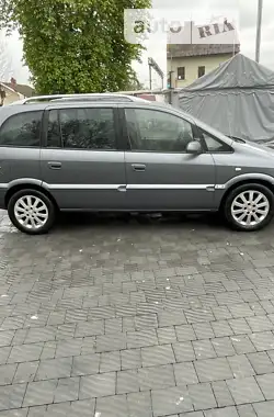 Opel Zafira 2004