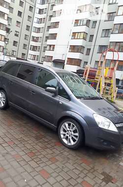 Минивэн Opel Zafira 2009 в Ивано-Франковске