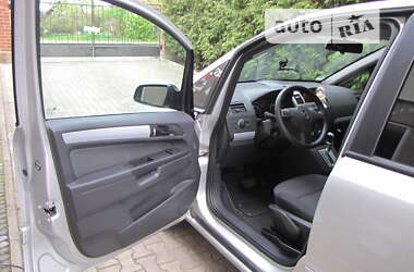 Минивэн Opel Zafira 2007 в Староконстантинове