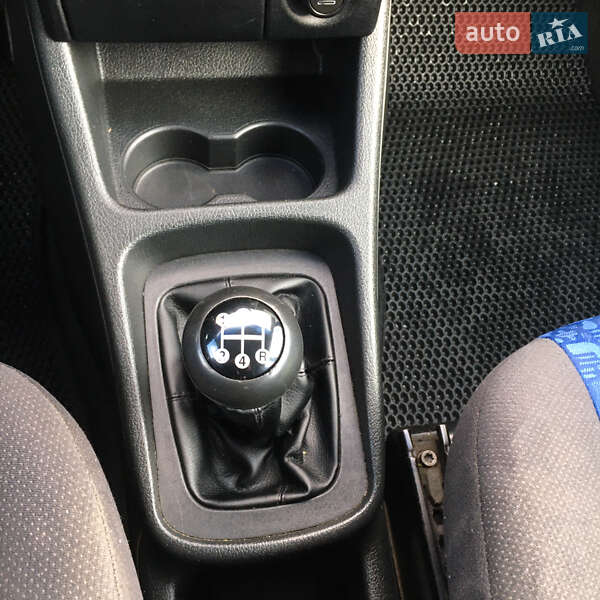 Минивэн Opel Zafira 2001 в Ивано-Франковске