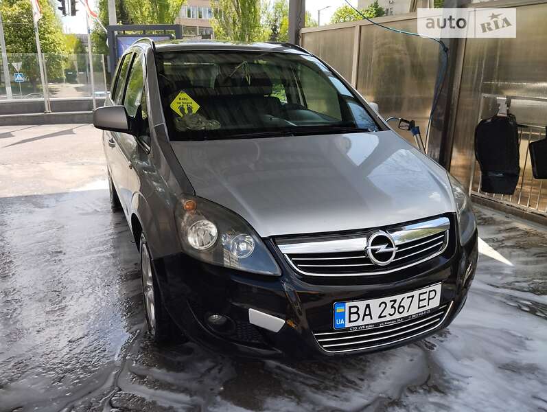 Минивэн Opel Zafira 2012 в Кропивницком