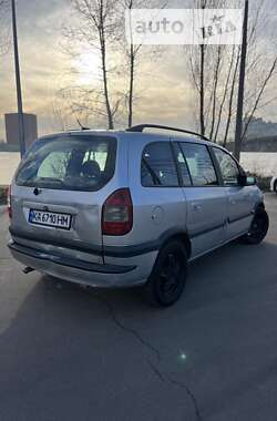 Минивэн Opel Zafira 2003 в Боярке