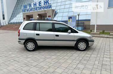 Минивэн Opel Zafira 2001 в Сумах