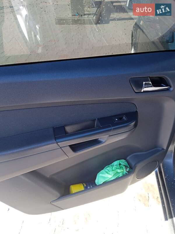 Минивэн Opel Zafira 2009 в Коломые фото 26 Минивэн Opel Zafira 2009 в Коломые