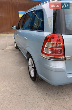 Мінівен Opel Zafira 2009 в Одесі