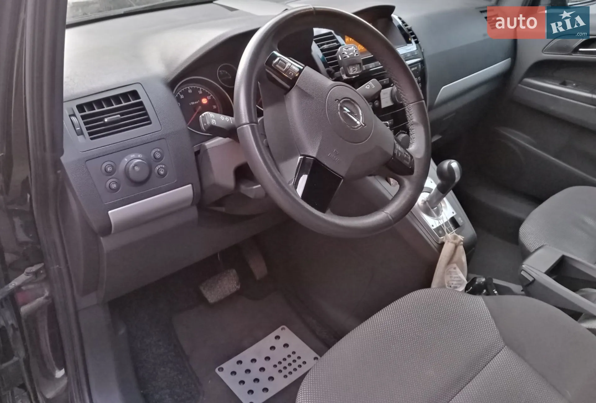 2011 Opel Zafira - мініатюра 11