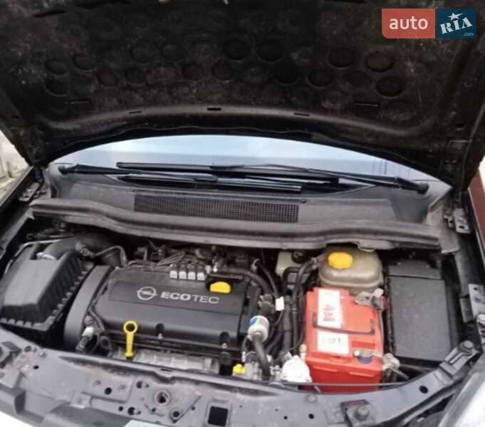 Минивэн Opel Zafira 2011 в Виннице