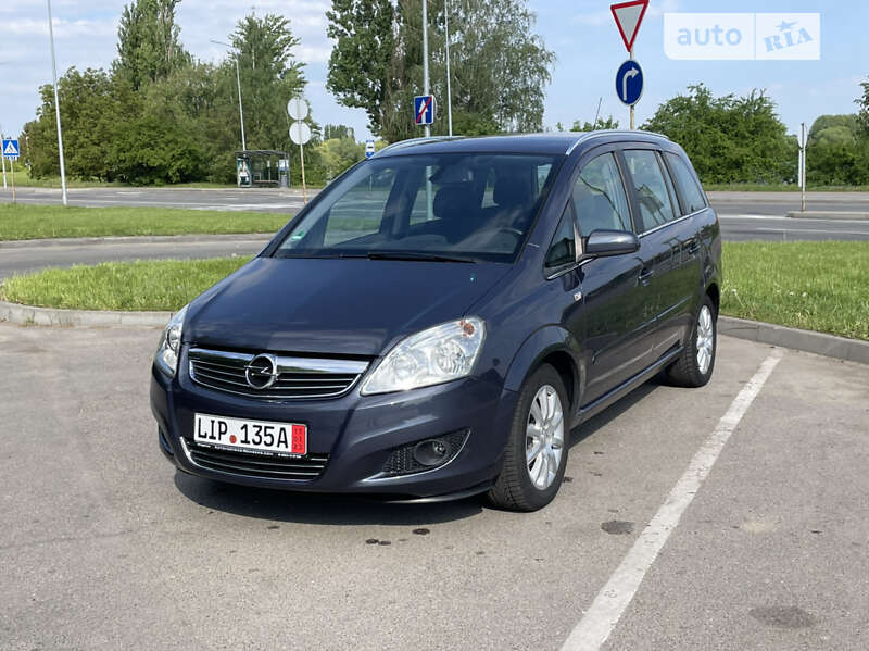 Минивэн Opel Zafira 2009 в Виннице