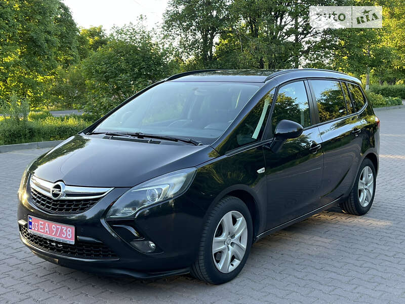 Микровэн Opel Zafira 2015 в Миргороде