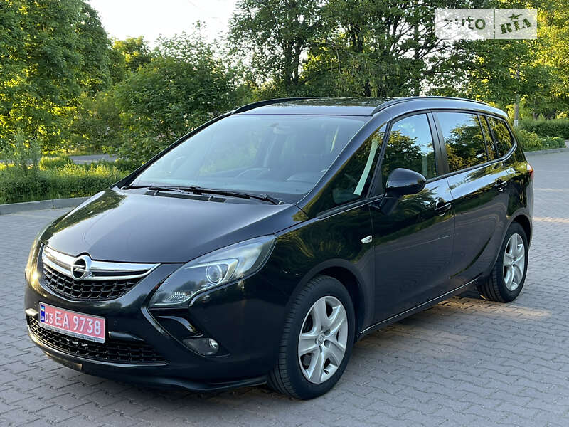 Мікровен Opel Zafira 2015 в Миргороді