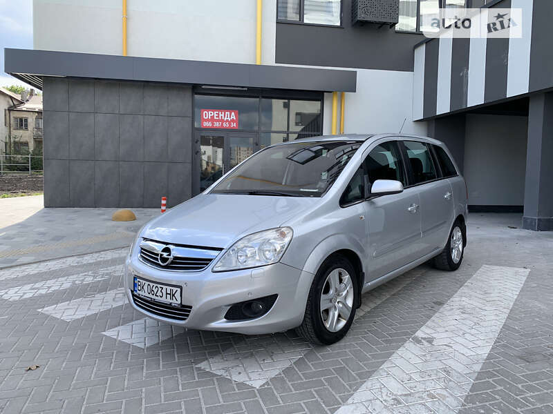 Мінівен Opel Zafira 2008 в Львові